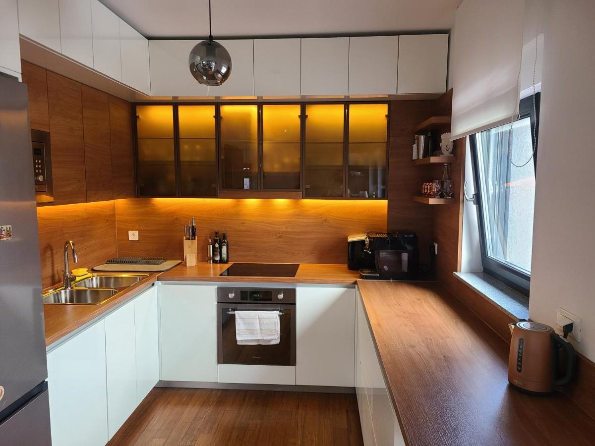 Modern 4-Star Luxury Apt - Wfh Ready, Free Parking Zagreb Exterior photo